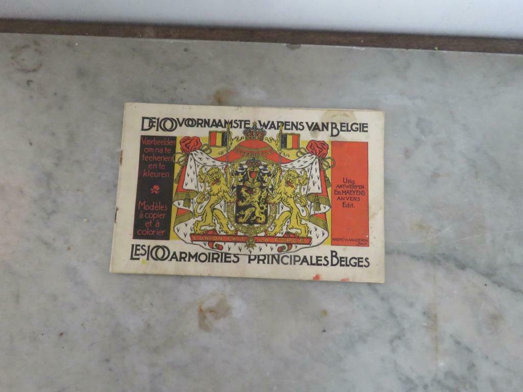 Les 100 armes principales de Belgique Editeur Antwerp EM, Enlèvement ou Envoi