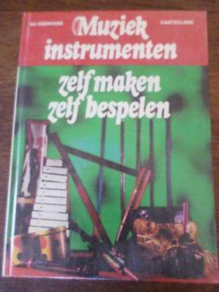 boek Muziekinstrumenten zelf maken ,zelf bespelen, Boeken, Hobby en Vrije tijd, Zo goed als nieuw, Ophalen of Verzenden