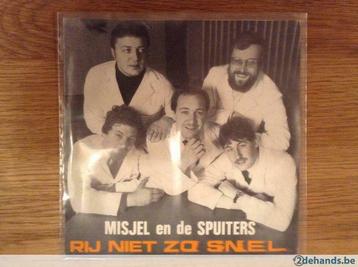 single misjel en de spuiters