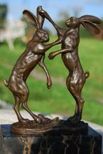 Bronze animalier signé (le bouquinage des lièvres ), Enlèvement ou Envoi, Bronze