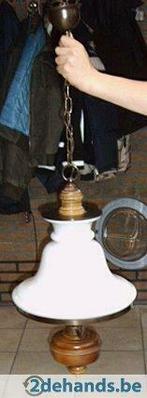 Witte hanglamp, Gebruikt