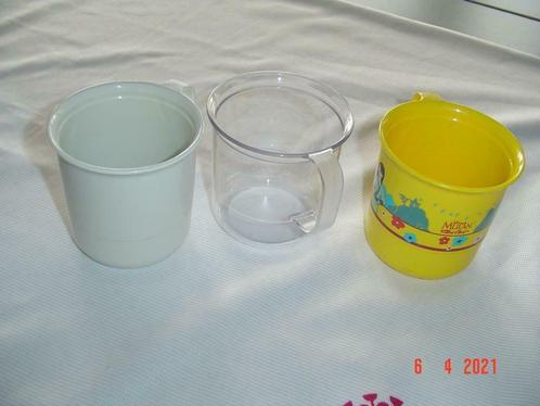 Tupperware Micro Mug , koffie/thee tas met handvat, Huis en Inrichting, Keuken | Tupperware, Zo goed als nieuw, Geel, Wit, Crème