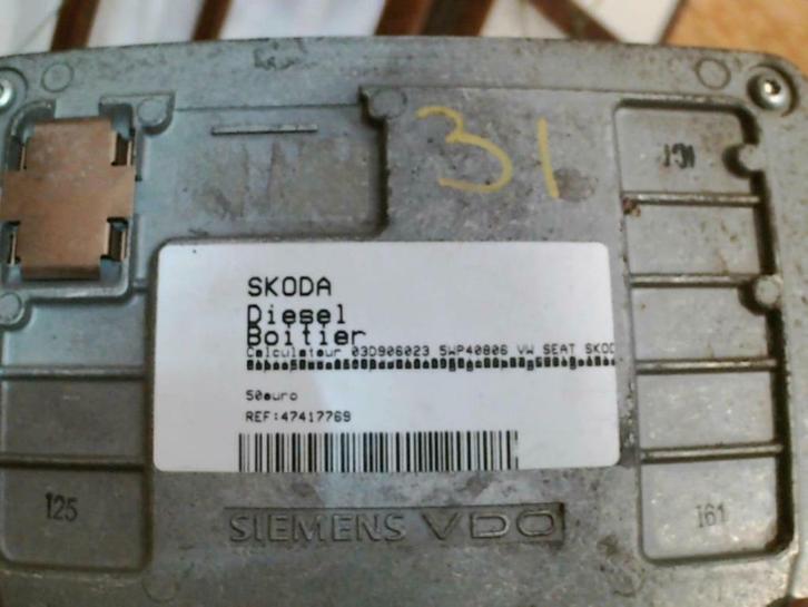 Boitier moteur Skoda Fabia 1.2 essence (31), Autos : Pièces & Accessoires, Autres pièces automobiles, Skoda, Utilisé, Enlèvement ou Envoi