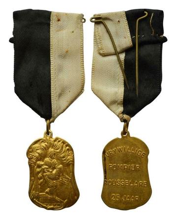 Je cherche des médailles et  décorations des pompiers Belge