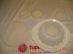 Tupperware pudding taart vorm met serveer plateau, Ophalen of Verzenden, Wit, Zo goed als nieuw