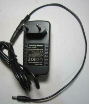 Grundig LCDVD7 9V   AC Adaptor Power Supply, Autres marques, Enlèvement ou Envoi, Comme neuf, Lecteur DVD