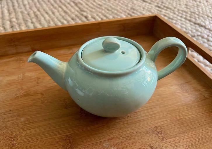 Théière vert menthe Villeroy & Boch taille 4, Antiek en Kunst, Antiek | Servies los, Ophalen of Verzenden