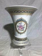 Vintage Porseleinen vaas  van Manufactuur Kaiser Royal, Antiek en Kunst, Ophalen of Verzenden