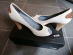 Hilfiger denim maat 40 mooie schoenen, Ophalen, Pumps, Beige, Zo goed als nieuw