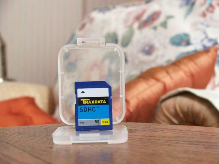 Carte mémoire TRAXDATA sdhc pro 32 gb, Informatique & Logiciels, Mémoire RAM, Utilisé, Serveur, 8 GB, Autres types, Enlèvement ou Envoi