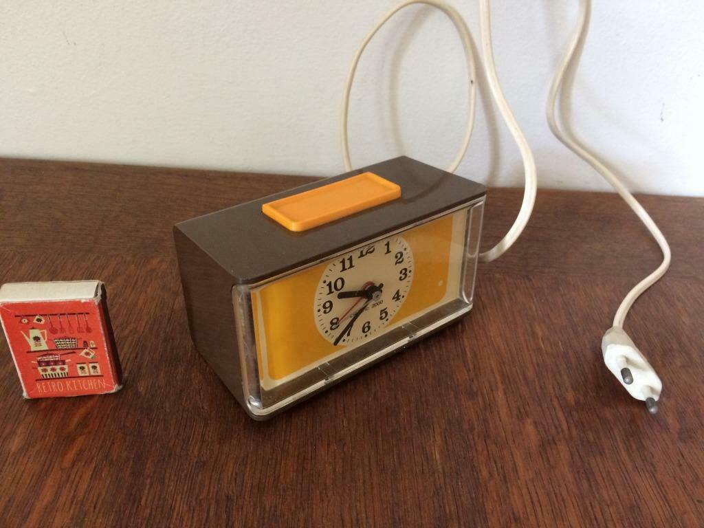 ② Réveil électrique 2000 orange marron années 1970 original