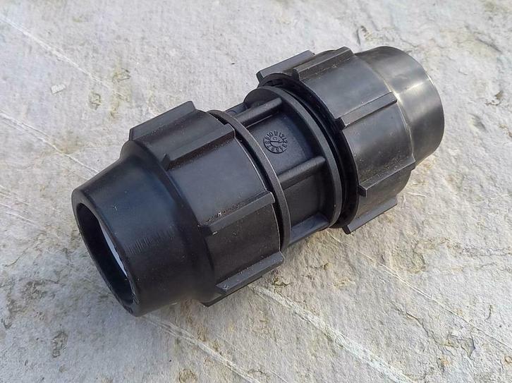 Lot de 56 raccords polyéthylène (P.E.) (Socarex) PN10, Doe-het-zelf en Bouw, Sanitair, Nieuw, Overige typen, Ophalen of Verzenden