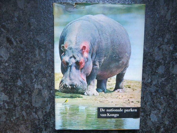 De nationale parken van Kongo, Boeken, Prentenboeken en Plaatjesalbums, Gelezen, Ophalen of Verzenden
