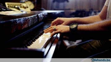 Componist: componeer muziek naar jouw verlangen. beschikbaar voor biedingen