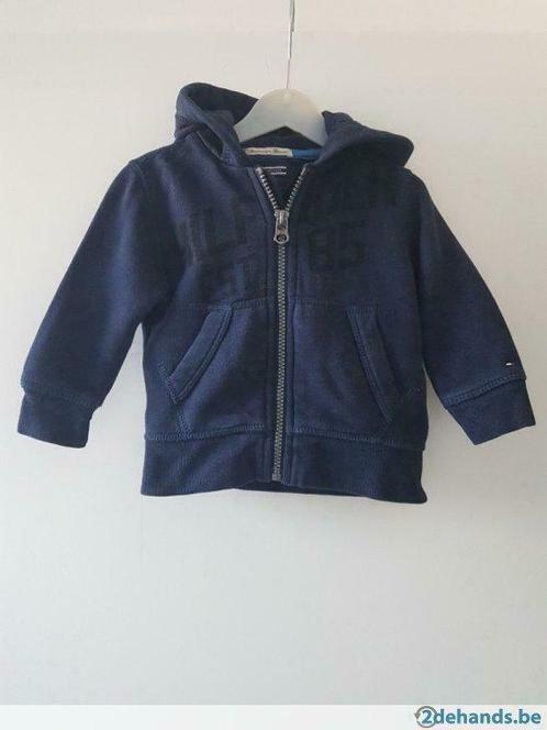 Sweater baby 74 trui met kap Tommy Hilfiger, Kinderen en Baby's, Babykleding | Maat 74, Gebruikt, Jongetje, Truitje of Vestje