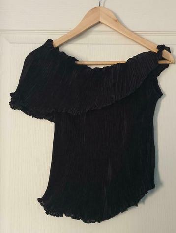 Top noir chic en polyester gaufré, Sans manches, Taille 38/40 (M), Enlèvement ou Envoi, Comme neuf