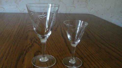 Vintage glazen, geslepen motief (wijn, aperitief - digestief, Verzamelen, Glas en Drinkglazen, Zo goed als nieuw, Ophalen of Verzenden