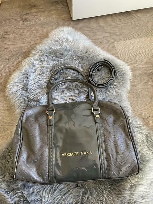 Halve cirkel Trottoir Vervelend ② Versace Jeans-tas — Tassen | Damestassen — 2dehands