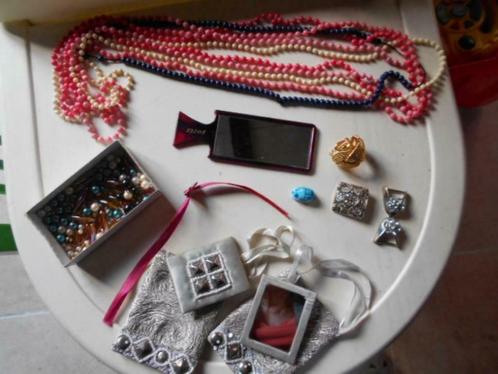 juwelen allerlei  prijs zie omschrijving, Bijoux, Sacs & Beauté, Colliers, Utilisé, Autres matériaux, Autres couleurs, Enlèvement ou Envoi