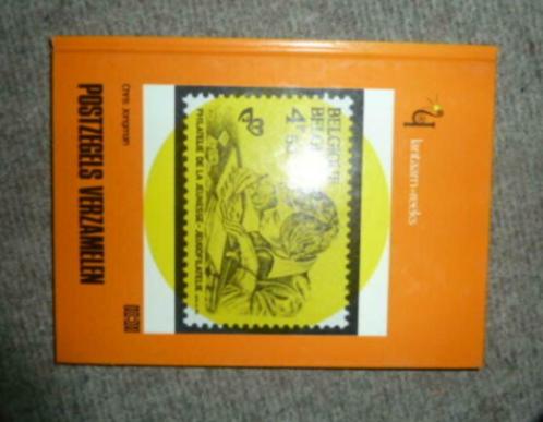boek POSTZEGELS VERZAMELEN uit de ' Lantaarn Reeks ', Boeken, Hobby en Vrije tijd, Zo goed als nieuw, Overige onderwerpen, Geschikt voor kinderen