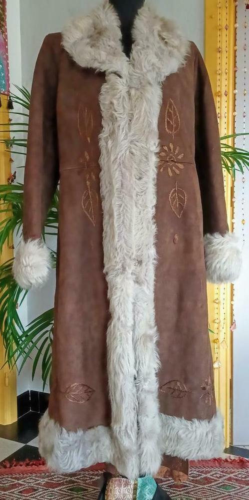 plaats negeren inspanning ② Authentiek Afghaanse geborduurde lammy jas, bohemian hippie — Jassen |  Winter — 2dehands