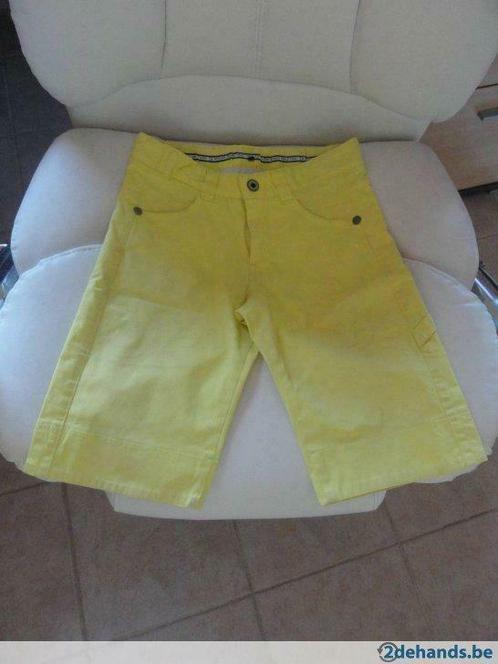 gele short voor jongens, merk "Gymp" maat 140, Kinderen en Baby's, Kinderkleding | Maat 140, Jongen, Broek, Ophalen of Verzenden