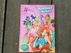 BD Winx Club tome 1 Bienvenue à Alféa, Ophalen of Verzenden, Zo goed als nieuw, Eén stripboek