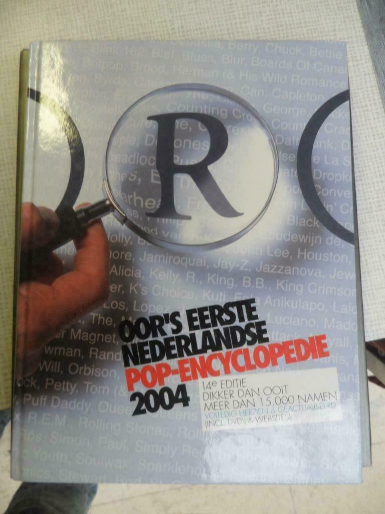 oor's eerste nederlandse pop-encyclopedie 2004, Boeken, Muziek, Zo goed als nieuw, Ophalen of Verzenden