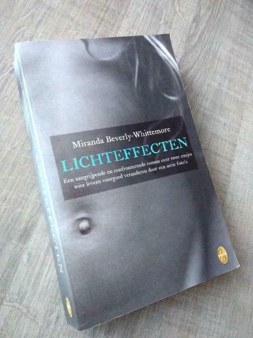 lichteffecten, Boeken, Romans, Gelezen, Ophalen of Verzenden