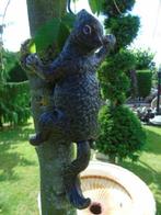statue un écureuil en fonte pat couleurs a suspendre , nouve, Nieuw, Ophalen of Verzenden