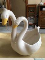 Magnifique ancien pot faïence cygne double têtes