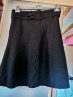 Jupe noir avec ceinture H&M T38 laine, Vêtements | Femmes, Comme neuf, Noir, Enlèvement ou Envoi