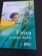 livre Faiza est mon héros! - très bon état - à partir de 8 a, Livres, Comme neuf, Fiction général, Enlèvement
