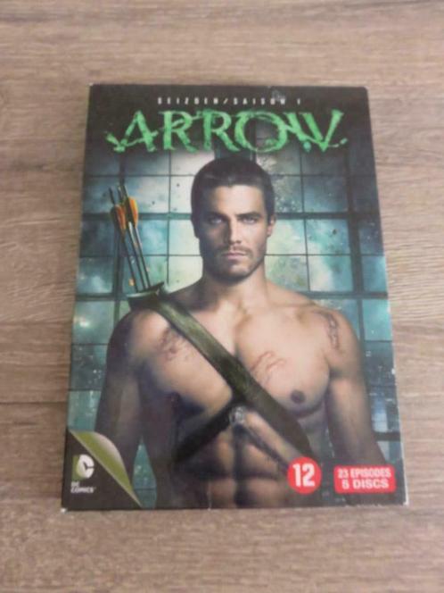DVD: Arrow -- Seizoen /saison 1, CD & DVD, DVD | TV & Séries télévisées, Utilisé, Action et Aventure, À partir de 12 ans, Enlèvement ou Envoi