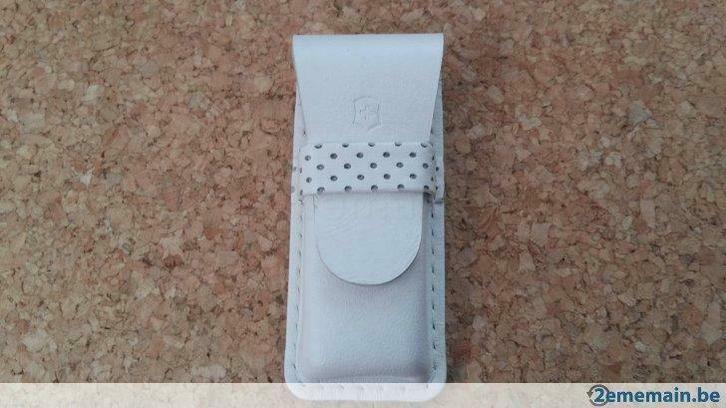 Etui Victorinox neuf, Verzamelen, Militaria | Algemeen, Ophalen of Verzenden