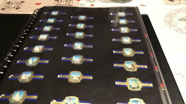 Sigarenbandjes jubile, Verzamelen, Rookartikelen, Aanstekers en Luciferdoosjes, Zo goed als nieuw, Ophalen of Verzenden