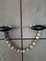 Sierketting kralen LES CORDES, Handtassen en Accessoires, Kettingen, Kunststof, Verstelbaar, Verzenden, Beige
