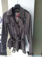 Veste (pluie) femme en taille 38, Vêtements | Femmes, Enlèvement ou Envoi, Comme neuf, Taille 38/40 (M), Autres couleurs