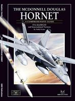 Vliegtuigboek The McDonnell Douglas Hornet (SAM Pub. MDF 34), Boeken, Ophalen of Verzenden, Zo goed als nieuw