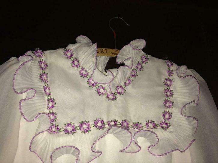 VINTAGE TROUWJURK MET PAARSE BRODERIE!!!, Kleding | Dames, Trouwkleding en Trouwaccessoires, Zo goed als nieuw, Trouwjurk, Wit