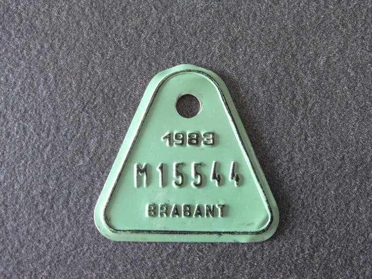 Plaque d'immatriculation de vélo vintage BRABANT BELGIQUE 1986 vélo Plaque d'immatriculation de vélo vintage BRABANT BELGIQUE 1986 vélo
