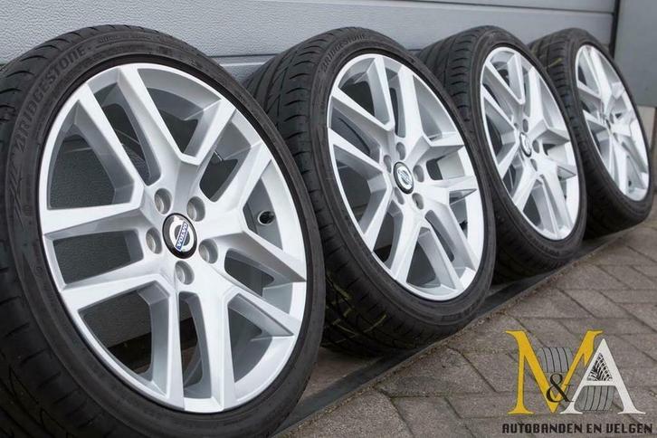 18 inch originele Volvo V40 velgen + zomerbanden zomerset, Auto-onderdelen, Banden en Velgen, Banden en Velgen, Zomerbanden, 18 inch