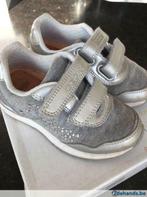 Geox grijze sneaker maat 25, Meisje, Gebruikt, Sportschoenen, Verzenden