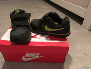 Schoenen Sneakers Nike  jongen maat 25