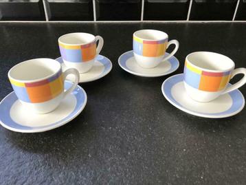 Set 4 espresso kopjes met onderbordje beschikbaar voor biedingen