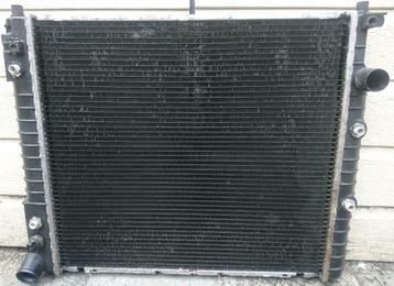 Radiateur Jaguar xj6 Daimler LWB 4.0 L X300 MNA4190DB, Enlèvement, Utilisé, Jaguar