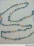 Collier perles en plastique (bleu) - bijou de fantaisie, Comme neuf, Bleu, Autres matériaux, Enlèvement ou Envoi