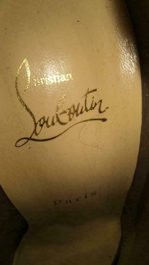 585B * Christian LOUBOUTIN authentieke laarzen (38), Kleding | Dames, Schoenen, Gedragen, Pumps, Overige kleuren, Verzenden