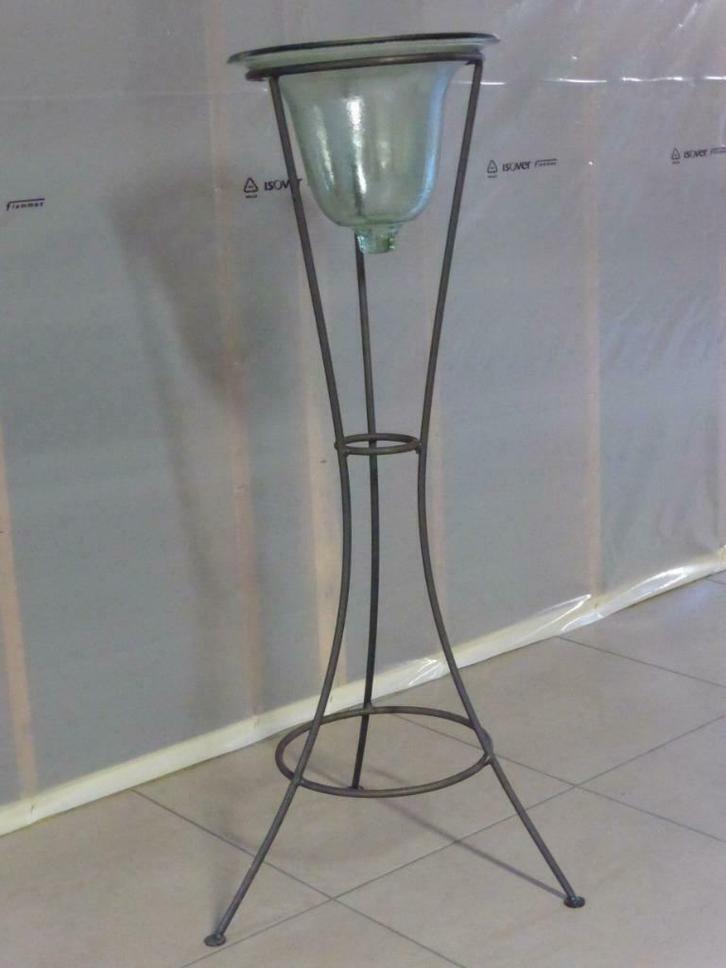 Metalen bloemen - staander, Huis en Inrichting, Kamerplanten, Overige soorten, 100 tot 150 cm, Bloeiende kamerplant, Halfschaduw