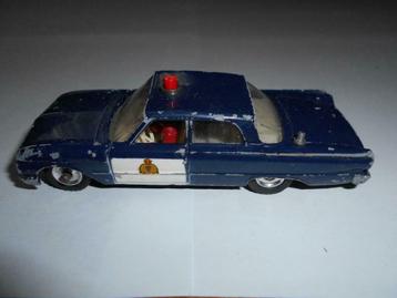 Dinky Toys 264 – Ford Fairlane Voiture de Police